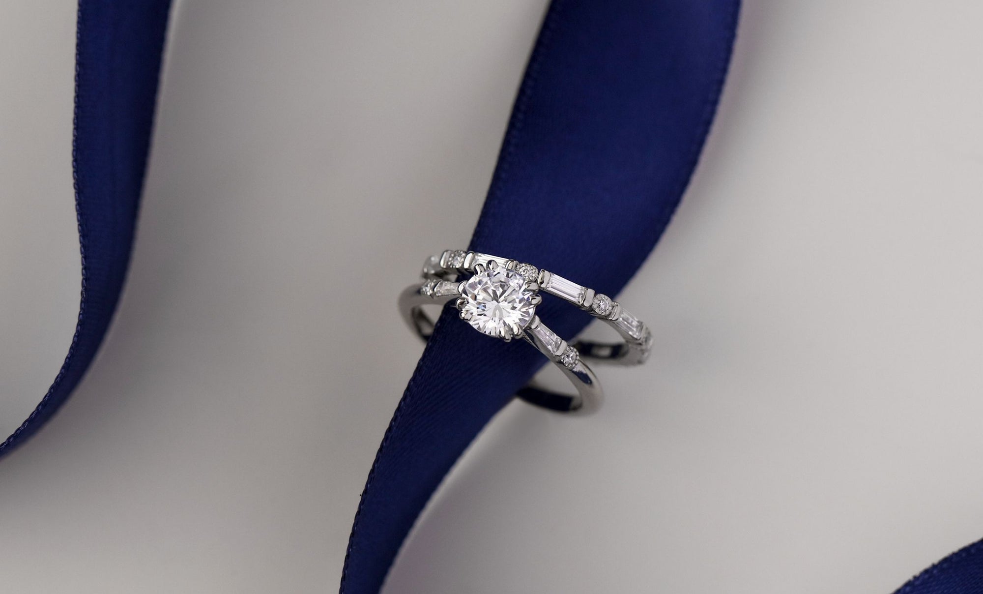 Round Diamond & Gemstone Engagement Rings