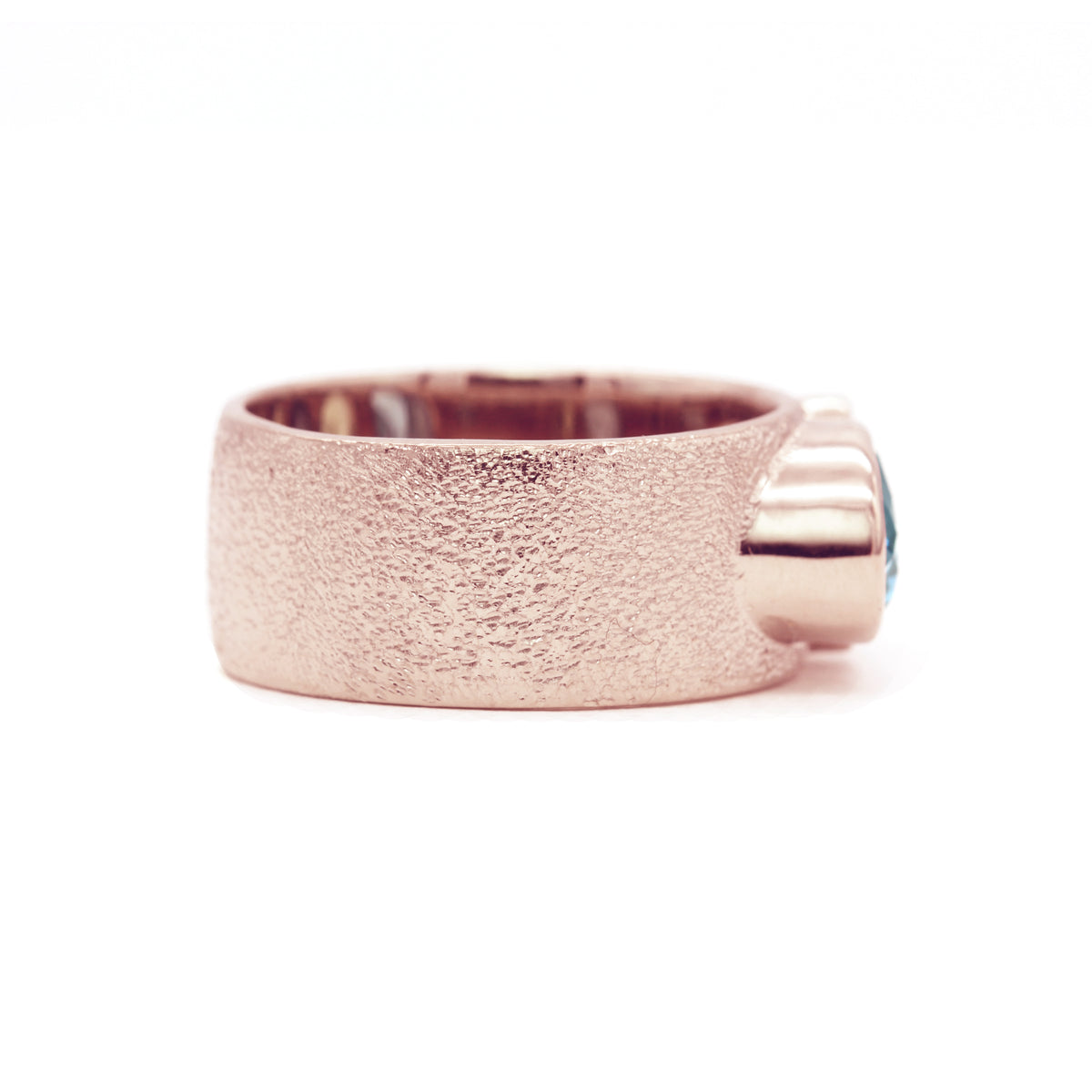 Three Stone Mother&#39;s Ring | Wide Textured Band | Rose Gold
